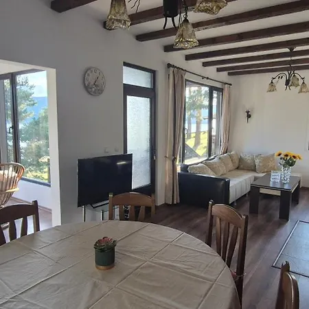 Holiday home лунен залив