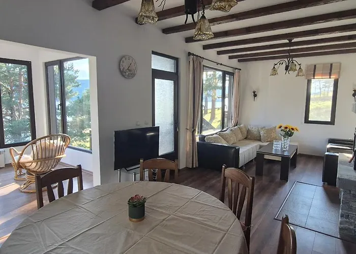 Holiday home лунен залив